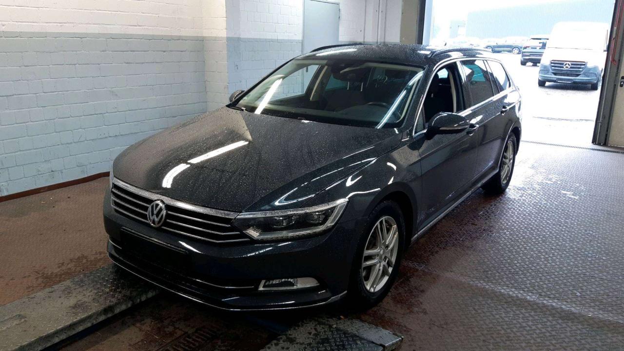 Volkswagen Passat 2.0 TDI SCR 140kW DSG 4MOT Comf. Variant