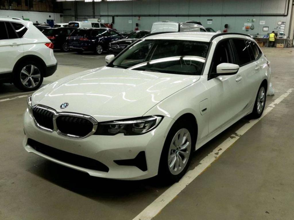 BMW 3er-Reihe 330e Touring Advantage Automatic