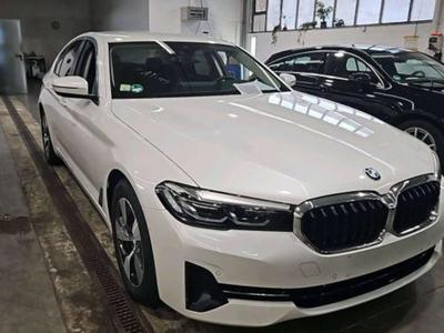 BMW 5er-Reihe 520d xDrive A