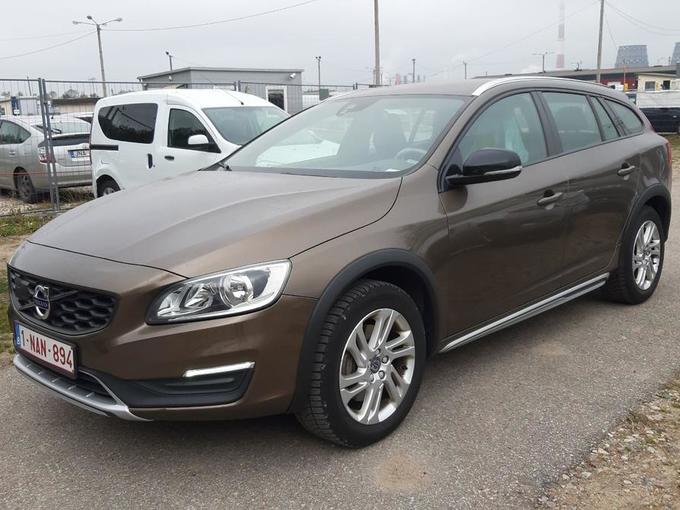Volvo V60 cross country